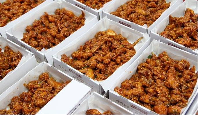 Mansuk Dak Gangjeong 만석닭강정