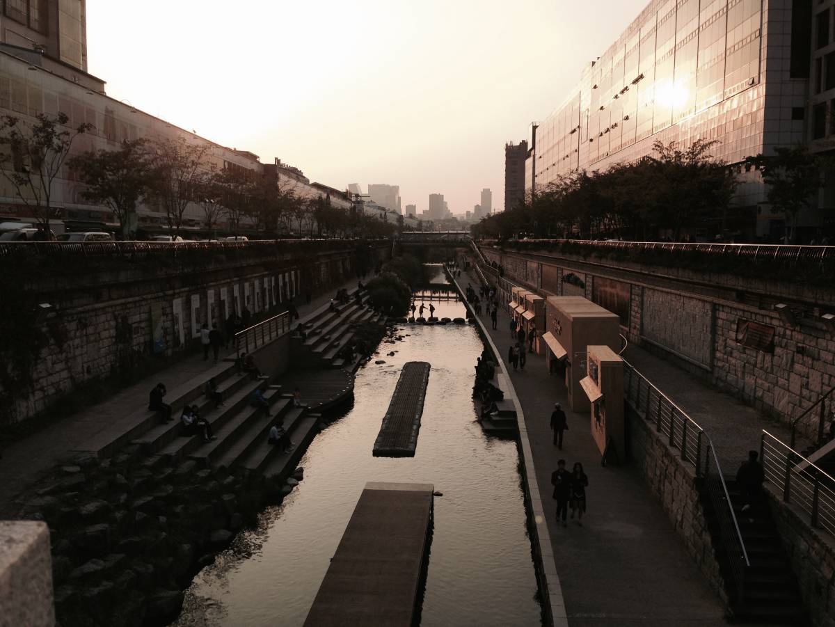 Cheonggyecheon Stream 청계천
