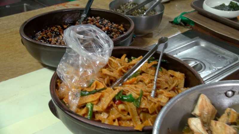 Mother and Mackerel (어머니와 고등어)