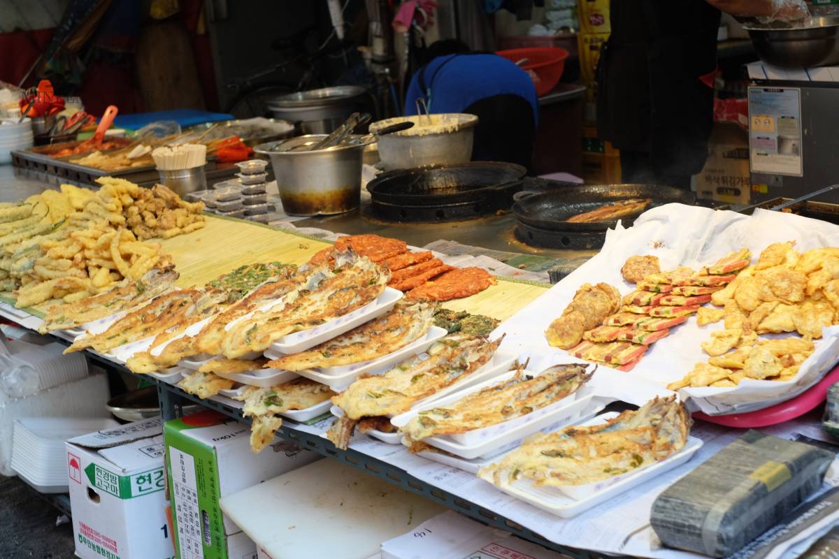 Kkangtong Market (깡통시장)