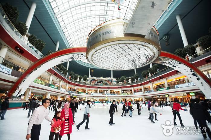 Lotte World Ice Rink 롯데월드 아이스링크