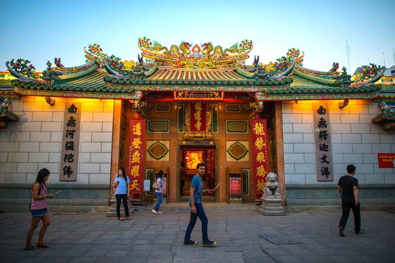 Wat Mangkon Kamalawat (Dragon Lotus Temple)