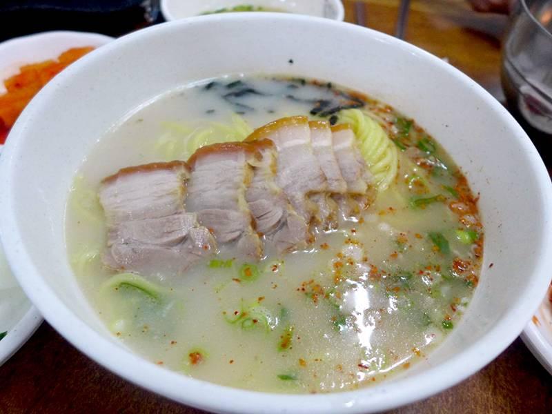 Guksu Geori (Noodle Street) 국수거리