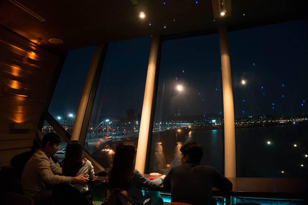 Dongjak Cloud Cafe 동작 구름카페