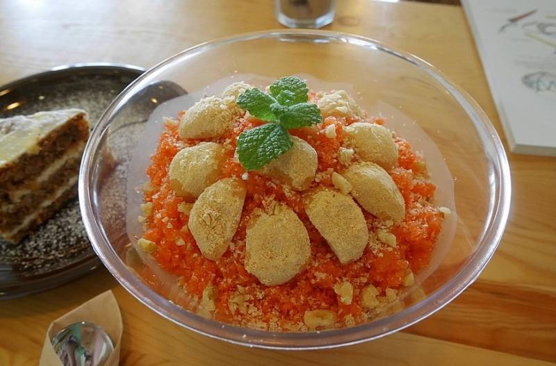 Cafe Dongne (카페 동네)