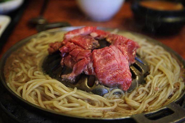 Somunnan Amso Galbi (소문난 암소갈비)