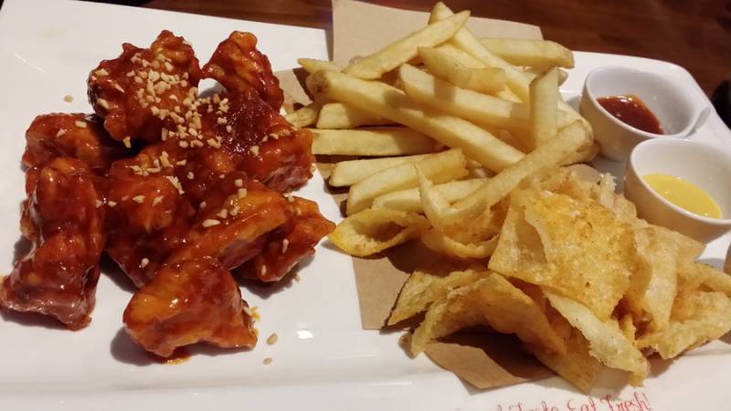 BBQ Chicken 비비큐치킨 